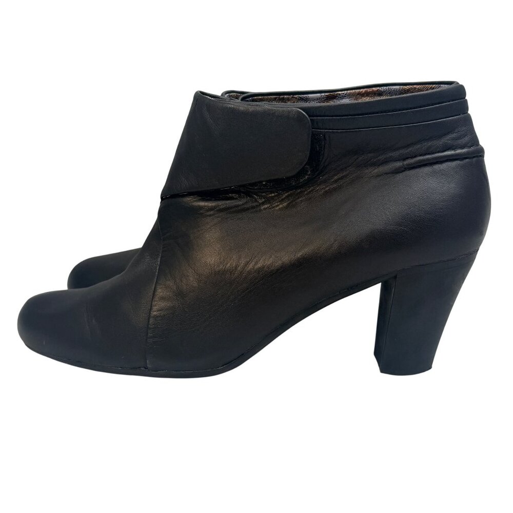 Camper Heeled Boots Womens 10 Black Leather Slip On Style